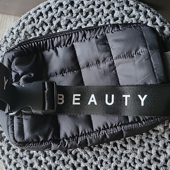 FENTY BEAUTY Quilted  PUFFER BAG (Crossbody) online exclusive! NEW - Picture 11 of 15